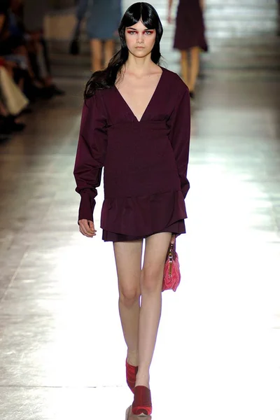 Look 9